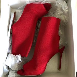 Steven madden slay red size 7